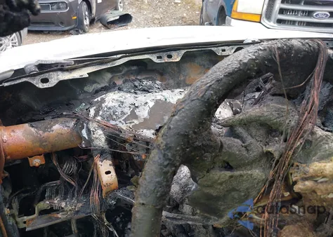 2005 Toyota Tundra Limited V8 z USA, uszkodzony, nr VIN 5TBDT48185S475597